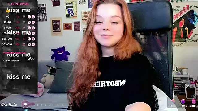 Snapshot of StellaMilla chatting on March 9, 1:56 am StellaMilla online show from March 9, 1:56 am