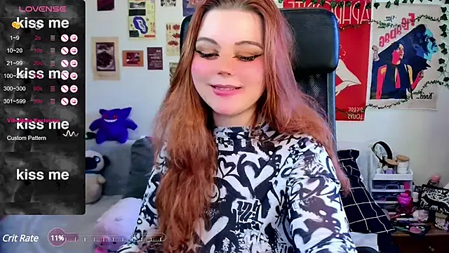 Snapshot of StellaMilla chatting on March 15, 5:19 am StellaMilla online show from March 15, 5:19 am