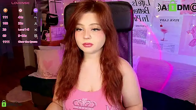 Snapshot of StellaMilla chatting on June 18, 1:37 am StellaMilla online show from June 18, 1:37 am