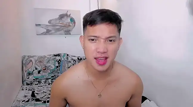 Snapshot of xSebastian19 chatting on February 27, 10:53 pm xSebastian19 online show from February 27, 10:53 pm