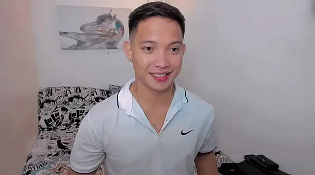 Snapshot of xSebastian19 chatting on February 26, 6:30 am xSebastian19 online show from February 26, 6:30 am