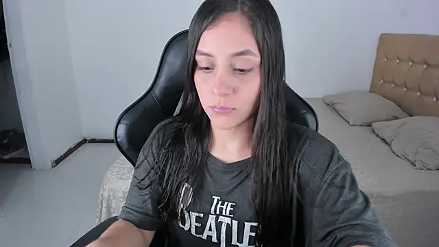 EmmaGrace1999 online show from October 20, 2:35 am