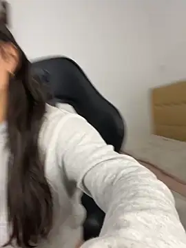 EmmaGrace1999 online show from March 13, 1:54 am