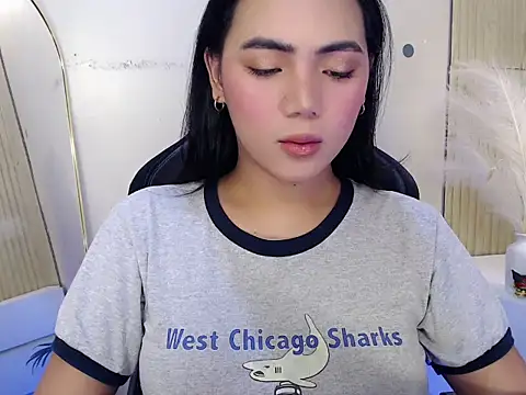 Snapshot of Martha_pookerxxx chatting on September 17, 6:32 pm Martha pookerxxx online show from September 17, 6:32 pm