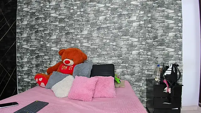 HeidyWillss online show from November 14, 7:28 pm