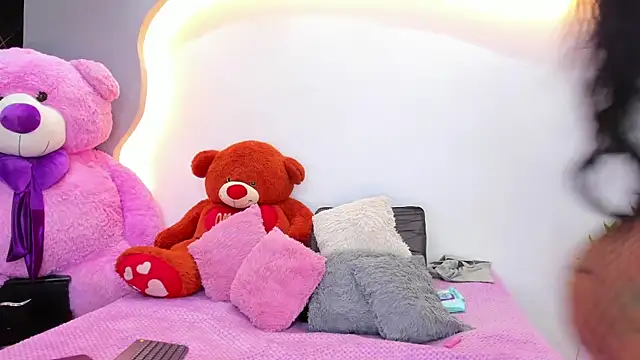 HeidyWillss online show from July 9, 7:24 pm
