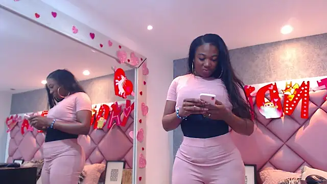 DanielaDuff online show from October 10, 7:58 pm