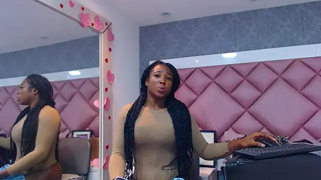 DanielaDuff online show from March 11, 7:19 pm