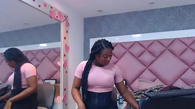 DanielaDuff online show from February 25, 7:36 pm