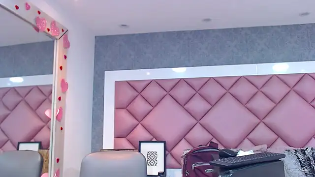 DanielaDuff online show from March 22, 7:48 pm