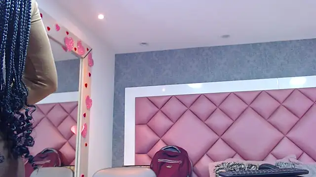 DanielaDuff online show from March 24, 7:36 pm