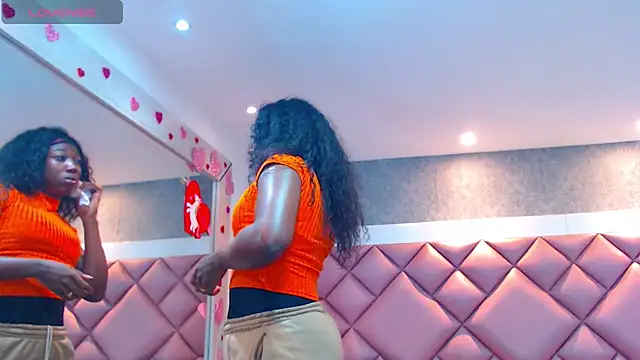 DanielaDuff online show from November 18, 7:50 pm