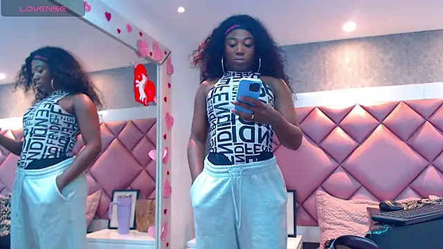 DanielaDuff online show from November 14, 7:39 pm