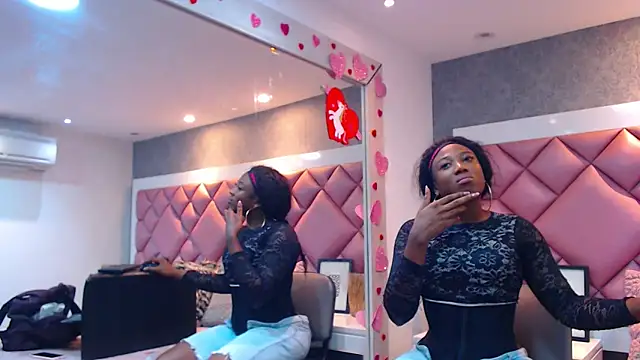 DanielaDuff online show from November 9, 7:51 pm