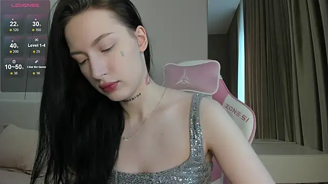 JenniferQueen11 online show from May 31, 10:32 am