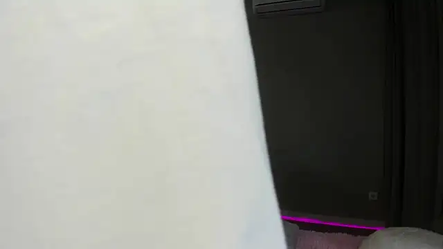 Snapshot of JenniferQueen11 chatting on September 19, 4:22 pm JenniferQueen11 online show from September 19, 4:22 pm