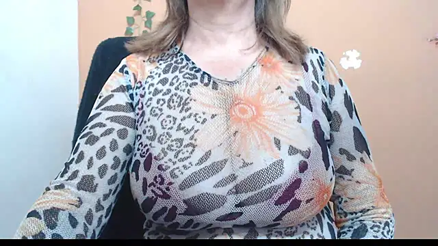 Snapshot of Hellensextits chatting on December 2, 6:49 pm Hellensextits online show from December 2, 6:49 pm