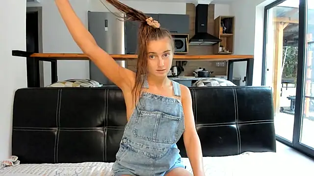 ElizSweet online show from November 14, 8:40 am