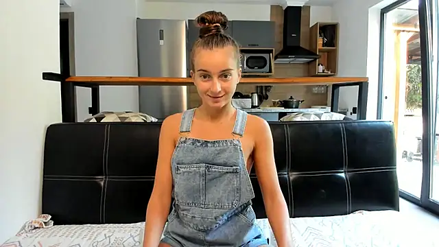 ElizSweet online show from November 12, 10:30 am