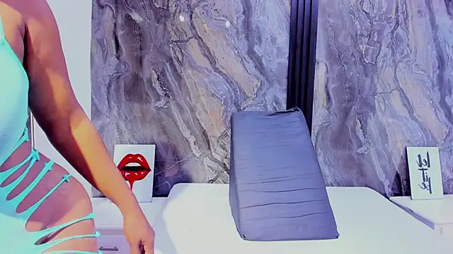 HellenJohansson online show from December 5, 7:34 pm