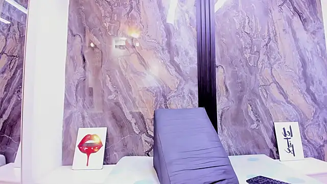 HellenJohansson online show from April 5, 7:20 pm