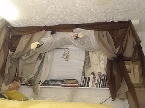 MaxiMillz online show from February 7, 2:19 am