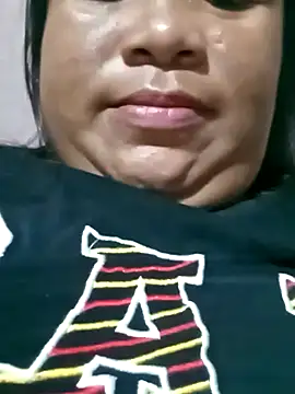 Snapshot of HotsweetPINAY69 chatting on January 13, 11:17 pm HotsweetPINAY69 online show from January 13, 11:17 pm