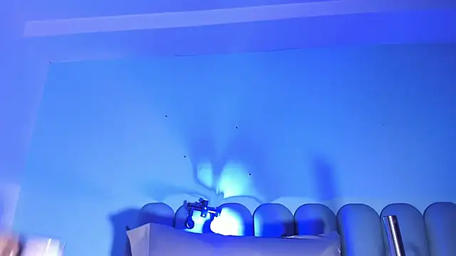 littless angel online show from December 1, 4:24 am