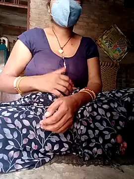 Snapshot of Lattika-Bhabhi chatting on March 1, 5:52 am Lattika-Bhabhi online show from March 1, 5:52 am