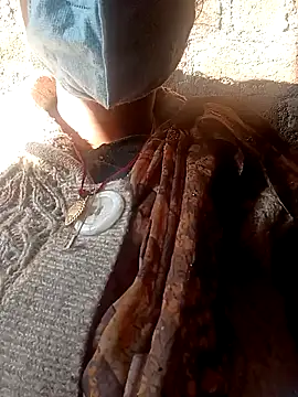 Snapshot of Lattika-Bhabhi chatting on February 6, 11:09 am Lattika-Bhabhi online show from February 6, 11:09 am