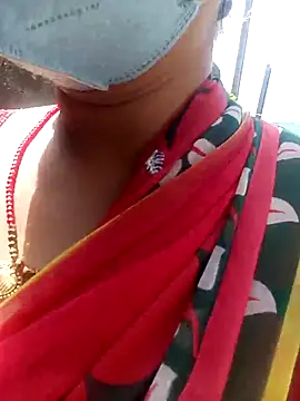 Snapshot of Lattika-Bhabhi chatting on September 23, 6:20 am Lattika-Bhabhi online show from September 23, 6:20 am