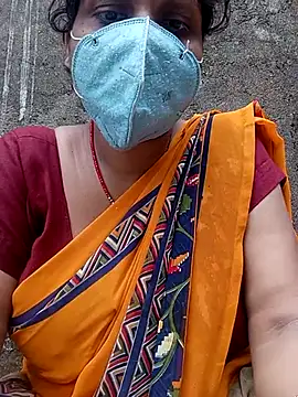 Snapshot of Lattika-Bhabhi chatting on September 18, 6:49 am Lattika-Bhabhi online show from September 18, 6:49 am