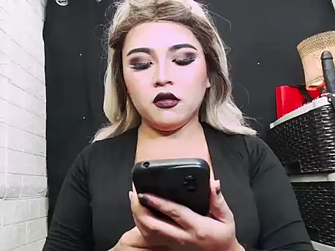 x12inchanaconda online show from November 4, 5:55 am