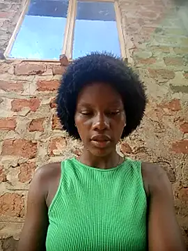 Snapshot of Petite_li chatting on December 4, 11:20 am Petite li online show from December 4, 11:20 am