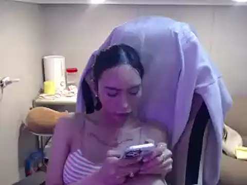 sexybigcockandtits online show from March 4, 6:04 am