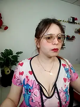 lorenitabella online show from March 9, 7:50 pm