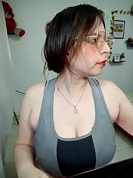 lorenitabella online show from March 13, 9:53 pm