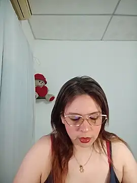 Snapshot of lorenitabella chatting on June 19, 8:09 am lorenitabella online show from June 19, 8:09 am