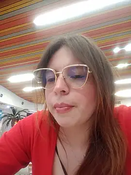 lorenitabella online show from May 28, 9:21 pm