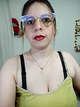 lorenitabella online show from April 7, 8:16 am