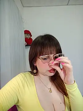 Snapshot of lorenitabella chatting on June 28, 8:09 am lorenitabella online show from June 28, 8:09 am