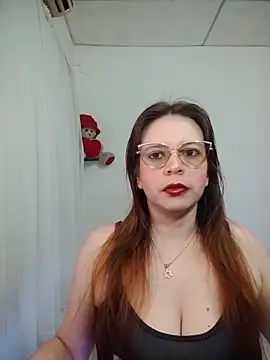Snapshot of lorenitabella chatting on June 3, 8:48 am lorenitabella online show from June 3, 8:48 am