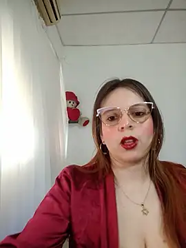 lorenitabella online show from May 27, 9:11 pm