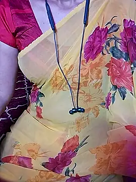 XBHUUME online show from April 6, 5:14 pm