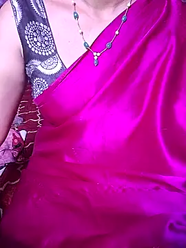 XBHUUME online show from April 16, 5:57 pm