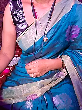 XBHUUME online show from February 10, 4:39 pm