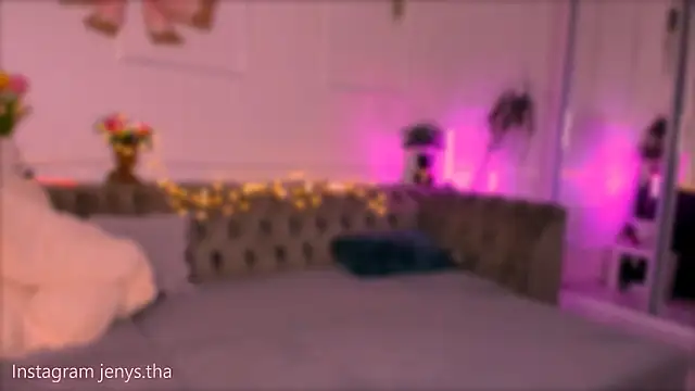 2good2betrue online show from November 20, 5:08 am