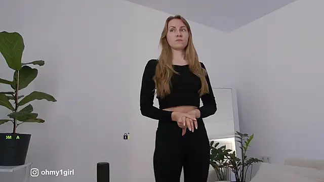 Fallinlove1 online show from February 10, 12:26 pm