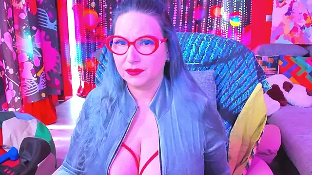 mature lisa naughty online show from March 2, 12:14 pm