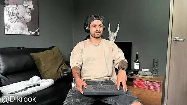 Davevilboy online show from February 4, 3:26 pm